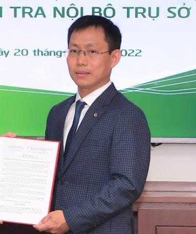 Đặng Kiện Định