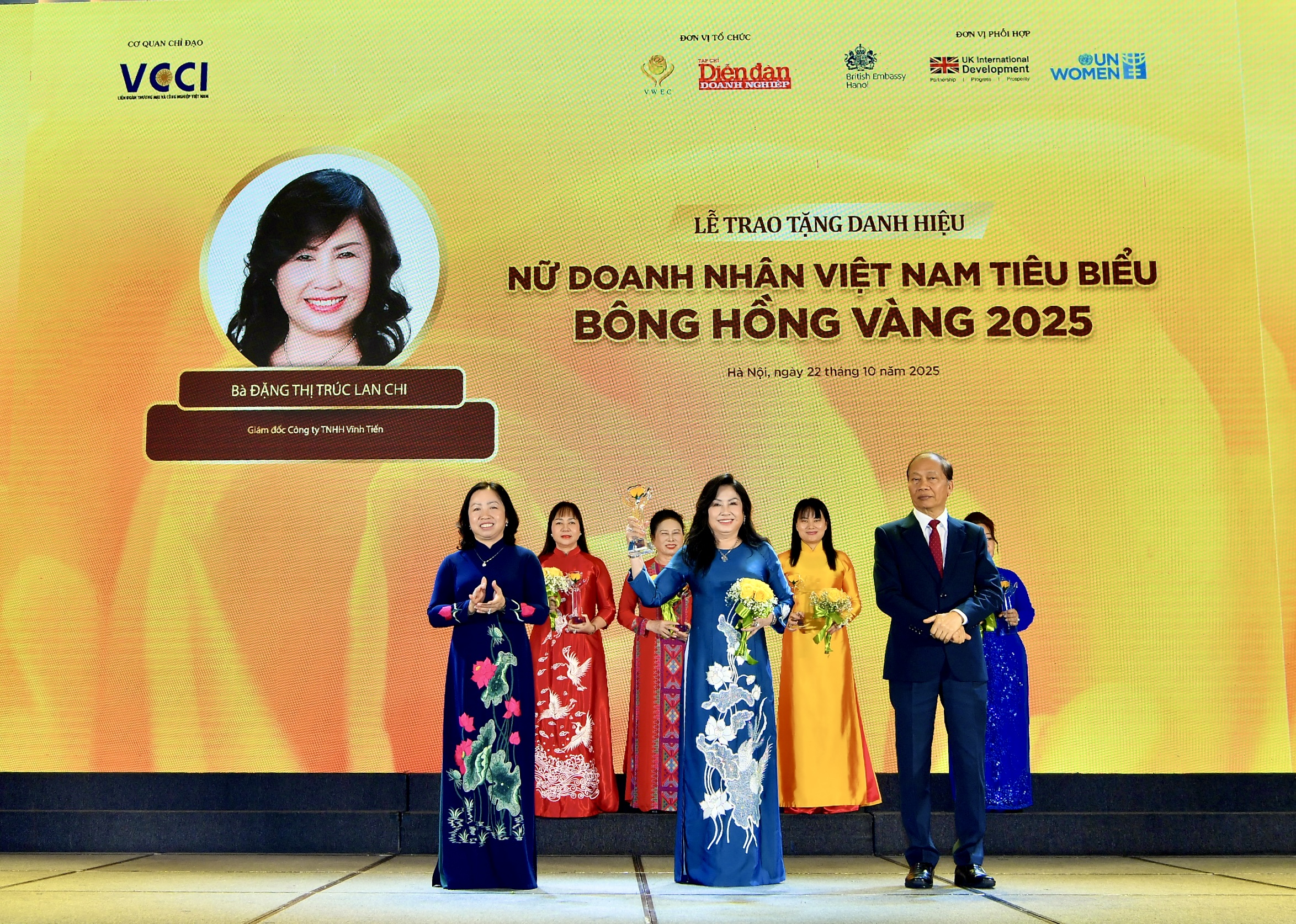 Doanh nhân Đặng Thị Trúc Lan Chi - Bông hồng vàng từ quê hương Phú Tân