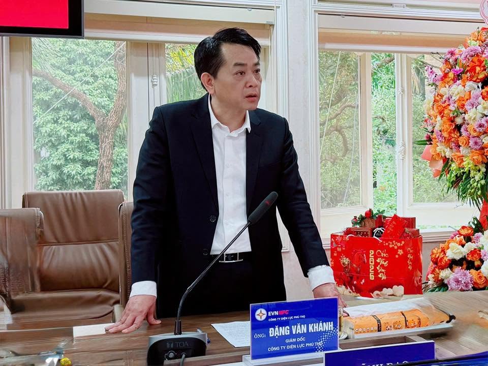 Lễ công bố quyết định về công tác cán bộ và bàn giao nhiệm vụ Giám đốc Công ty Điện lực Phú Thọ