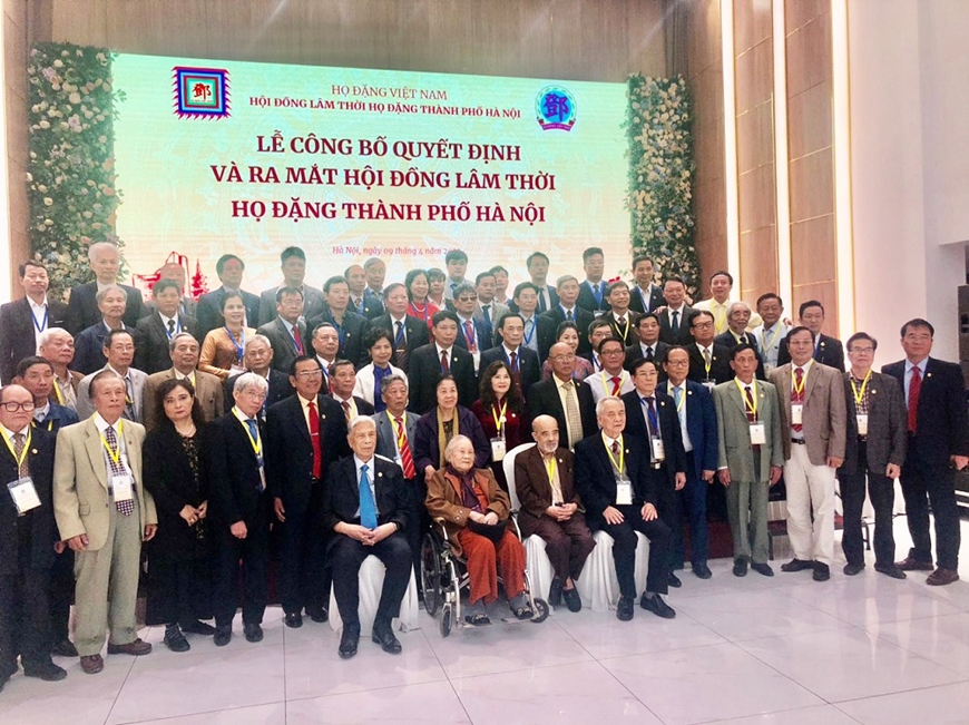 Giao lưu nhân chứng lịch sử họ Đặng tại Hà Nội