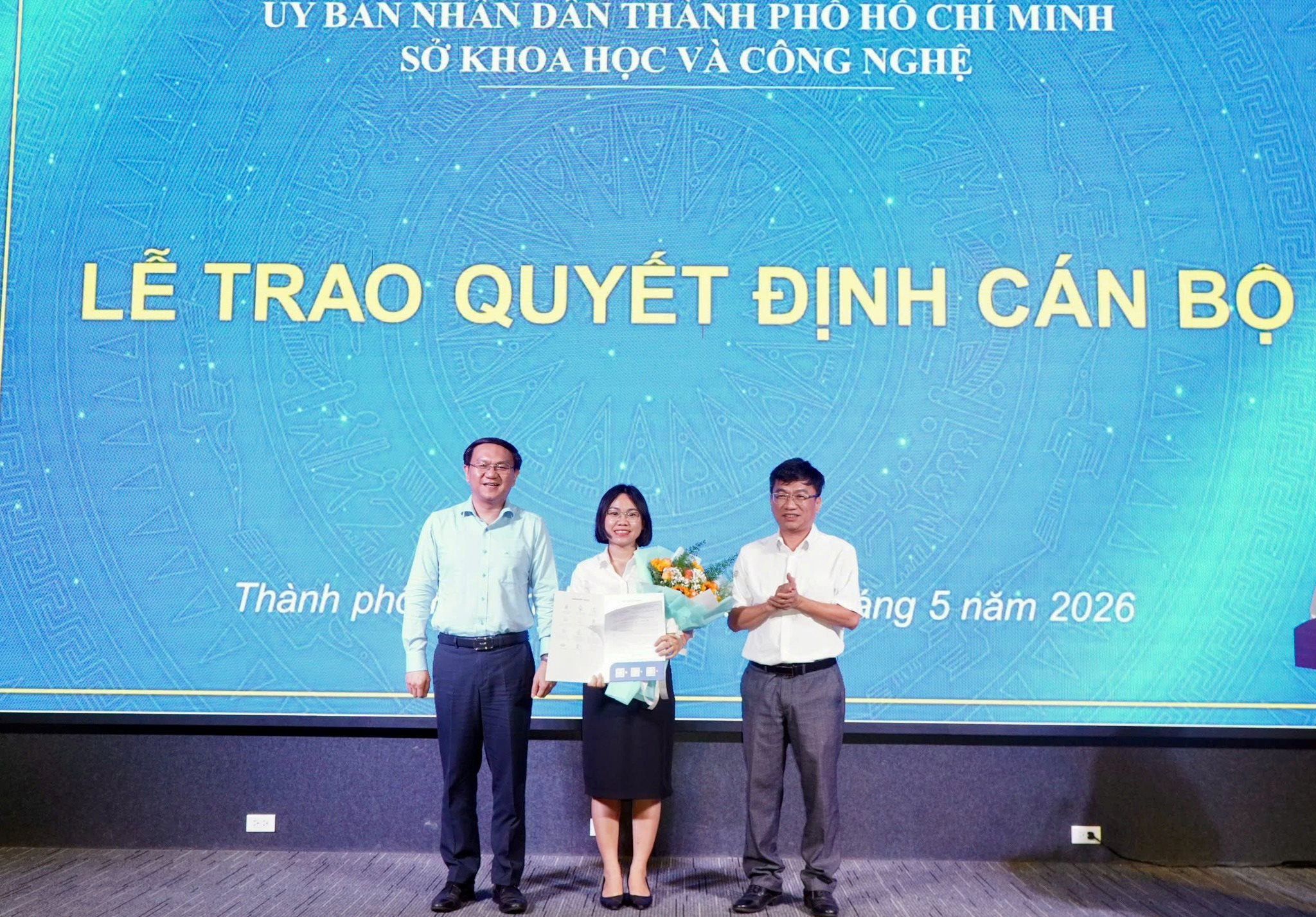 Bà Đặng Thị Luận làm Giám đốc Trung tâm Khởi nghiệp sáng tạo TP.HCM